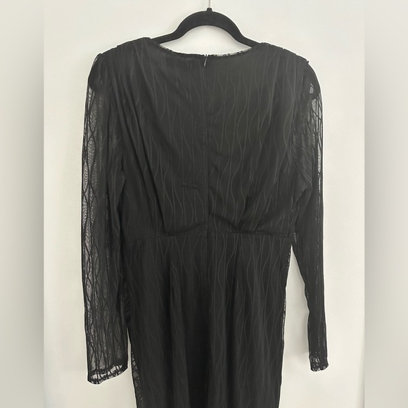Black V Neck Sheer Sleeve Lace Dress - Picture 6 of 8